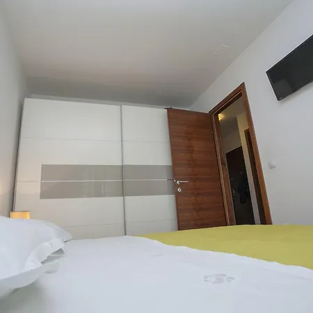 شقة Apartman Vili *