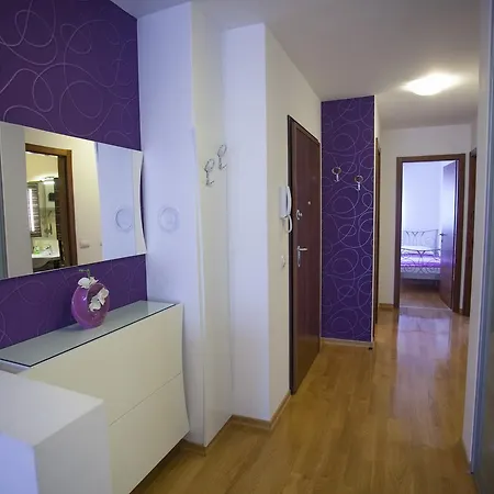 Apartman Vili شقة *
